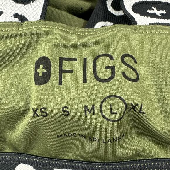 Figs Sports Bra Lot of 3 Large 2 green 1 Black Performance Underscrub Wireless - Picture 10 of 14